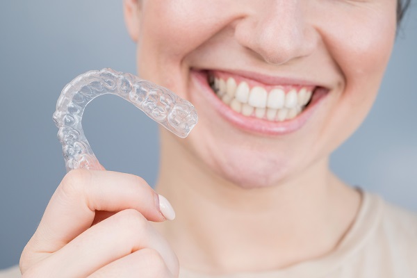 How An Orthodontist Can Help Improve Speech And Chewing Through Bite Correction